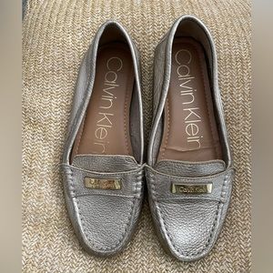 Calvin Klein, Metallic Gold Leather Loafer, Size:7.5